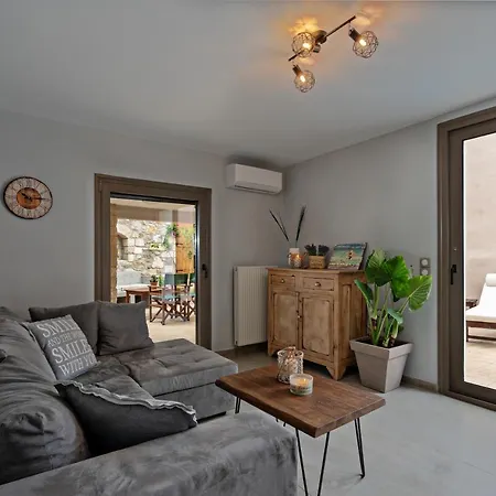 Villa Casa Sofia, By Hellocrete Spílion
