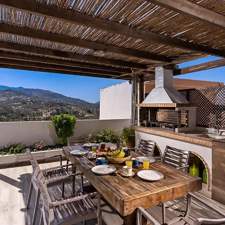 Casa Sofia, By Hellocrete *