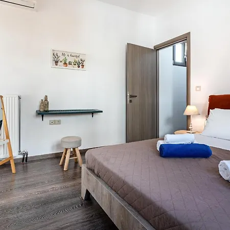 Casa Sofia, By Hellocrete * Spílion