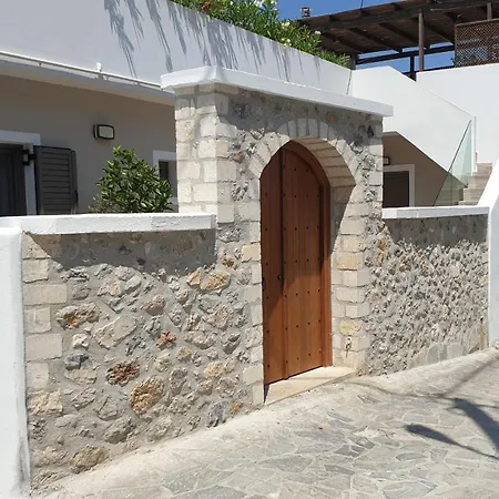 Casa Sofia, By Hellocrete * Σπήλι