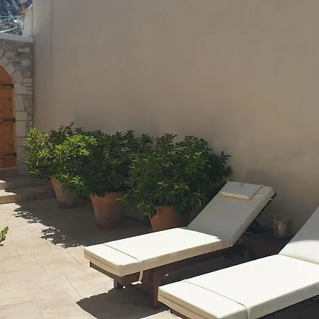 Casa Sofia, By Hellocrete 别墅 Spílion