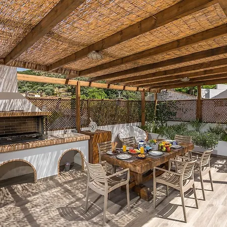 Casa Sofia, By Hellocrete